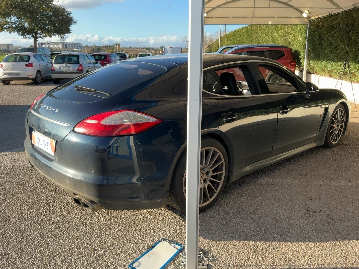 Porsche Panamera 2011 — photo 9