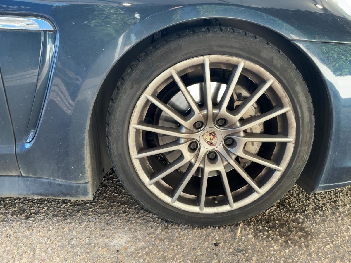 Porsche Panamera 2011 — photo 12