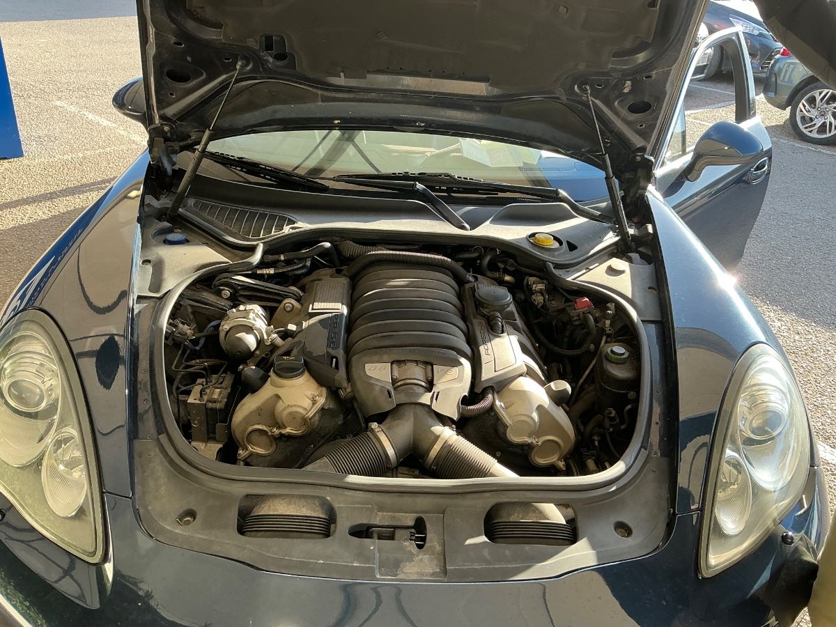 Porsche Panamera 2011 — photo 43