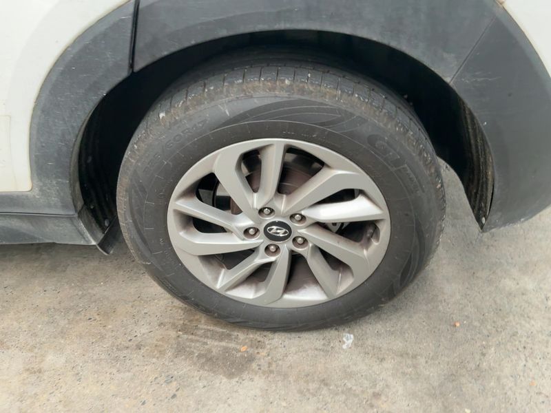 Hyundai Tucson 1.7 CRDi Business 2WD 2018 – снимка 5