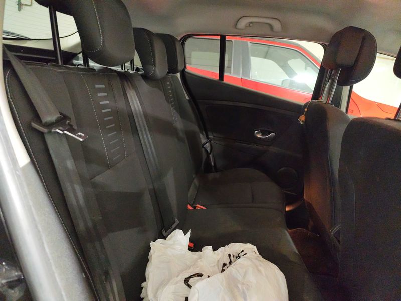 Renault Megane 1.5 dCi Expression — zdjęcie 13