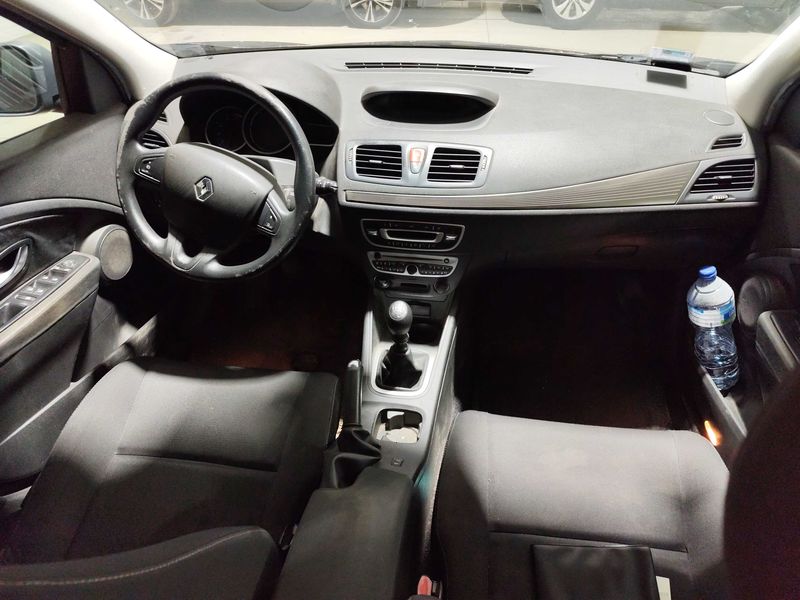 Renault Megane 1.5 dCi Expression — zdjęcie 11