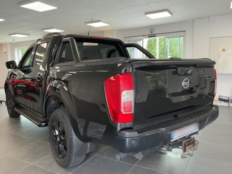 Nissan Navara NP-300 2.3 dCi N-Guard Double Cab 4x4 — zdjęcie 3