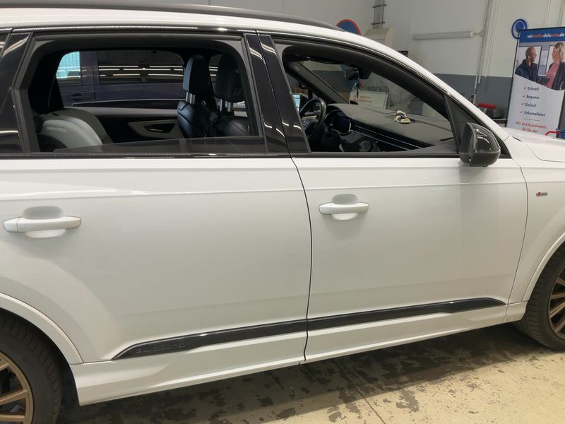 Audi Q7 55 TFSIe quattro S line — zdjęcie 7