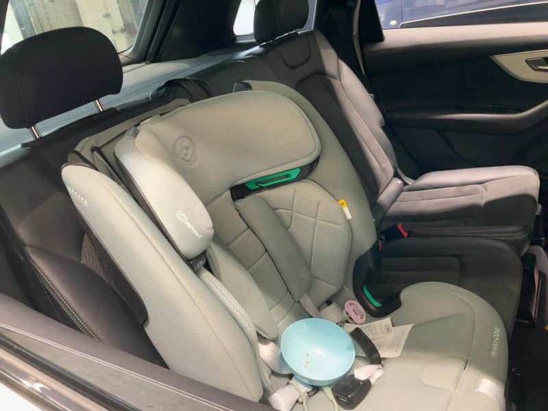 Audi Q7 55 TFSIe quattro S line — zdjęcie 14