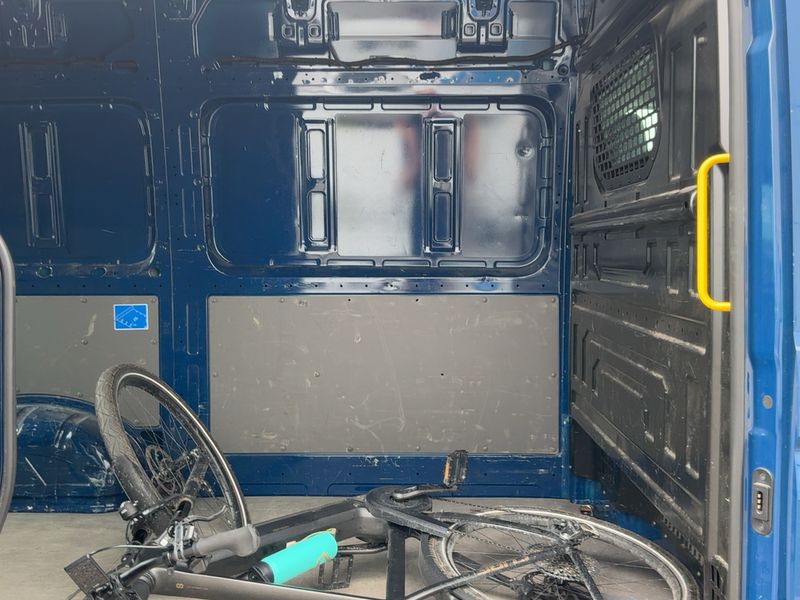 Volkswagen Crafter 2.0 TDI Kasten 35 mittellang Hochdach FWD — zdjęcie 14