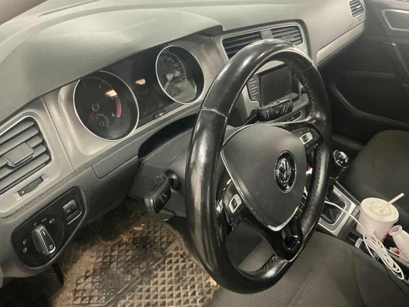 Volkswagen Golf VII 1.6 TDI Comfortline BlueMotion Tech 2014 – снимка 26