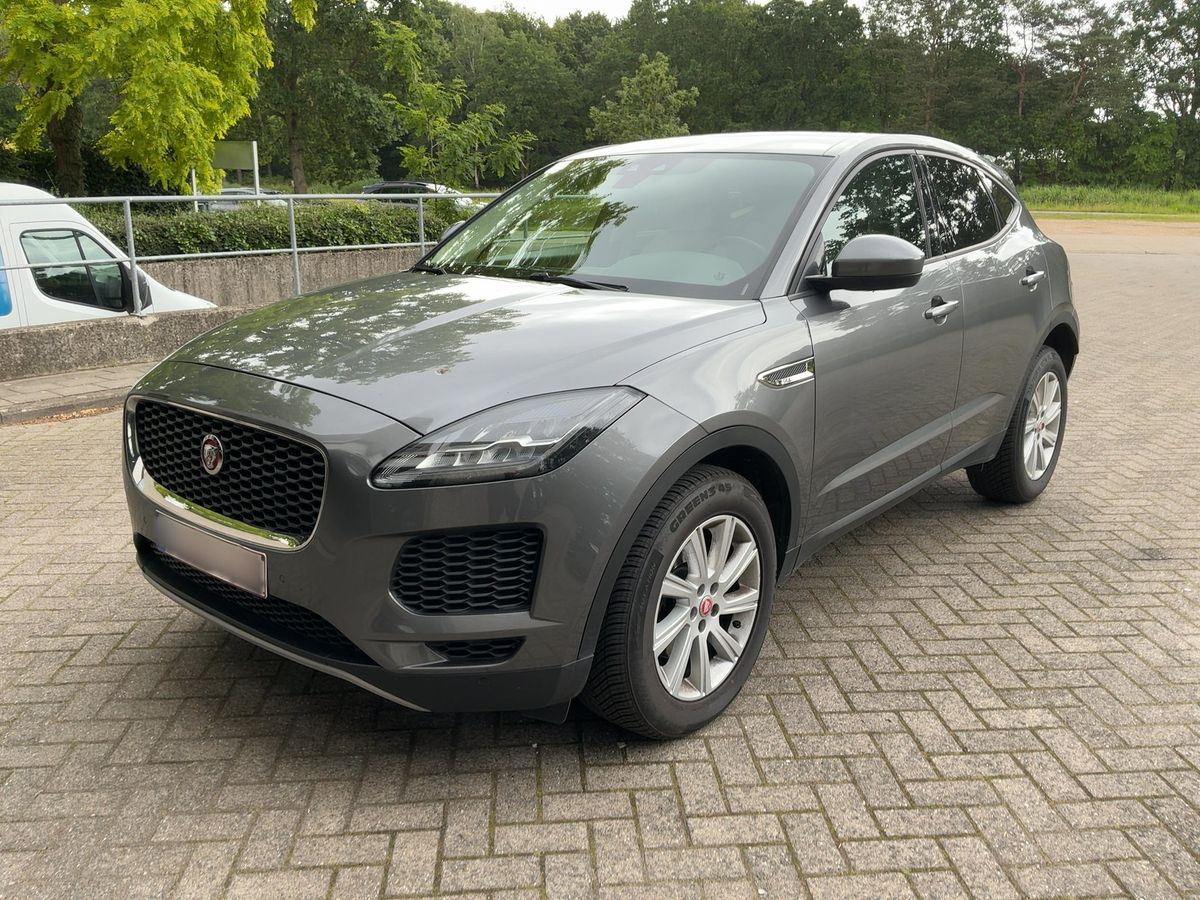 Jaguar E-Pace 2018 — photo 1