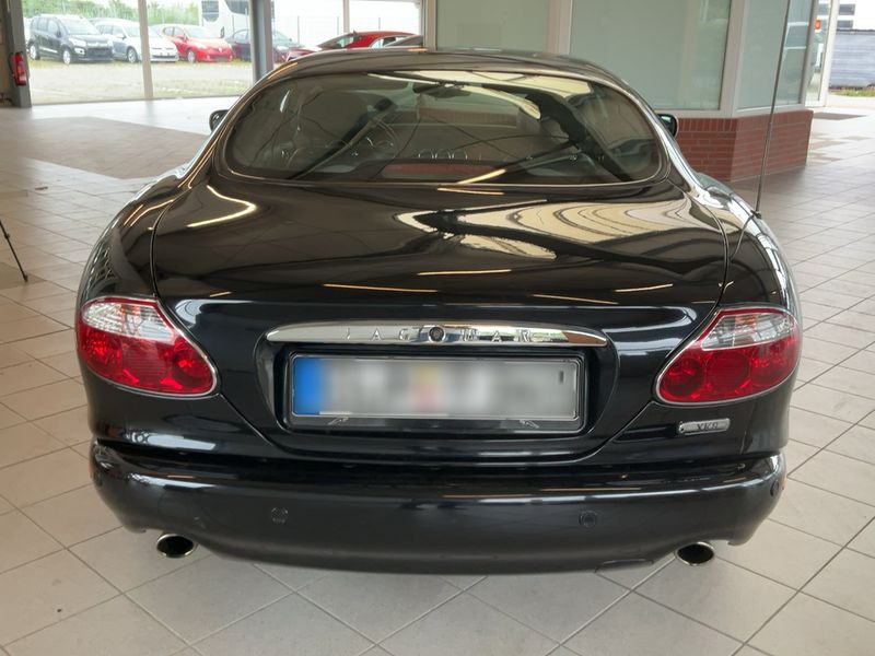Jaguar XK8 4.2 V8 — zdjęcie 5
