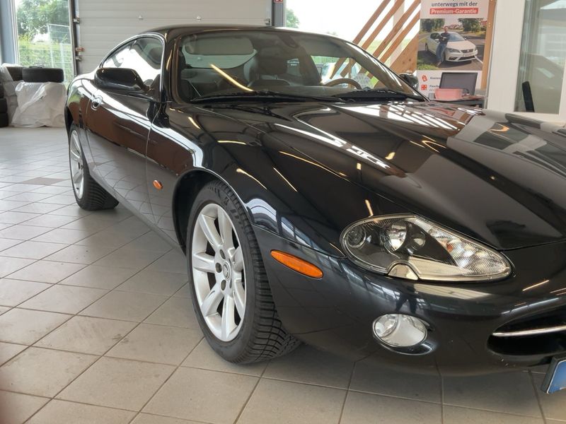 Jaguar XK8 4.2 V8 — zdjęcie 8
