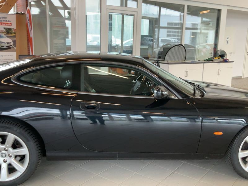 Jaguar XK8 4.2 V8 — zdjęcie 7