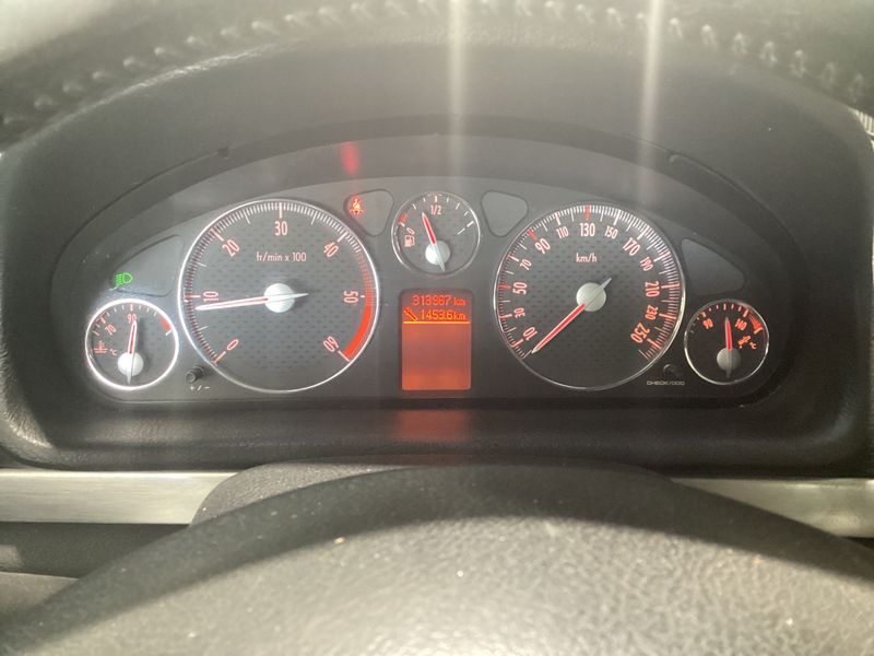 Peugeot 407 2.0 HDi — zdjęcie 4