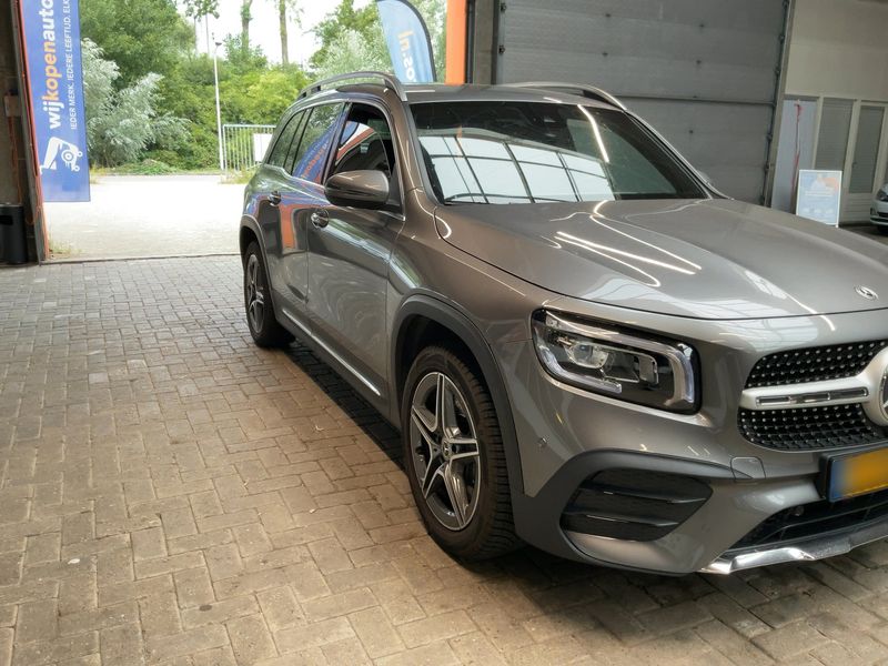 Mercedes-Benz GLB-Klasse GLB 250 4Matic AMG Line — zdjęcie 8
