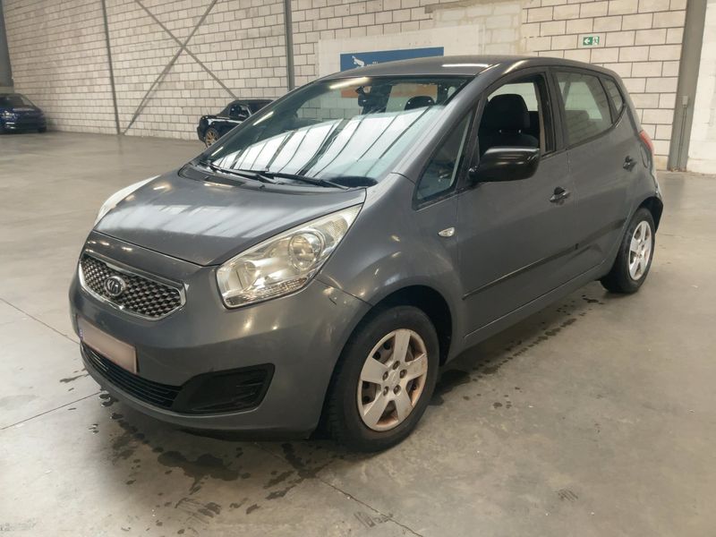 Kia Venga 1.4 Vision — zdjęcie 2