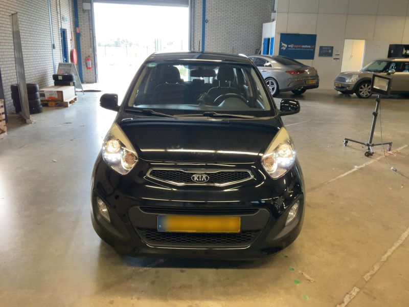 Kia Picanto 1.0 Active — zdjęcie 9