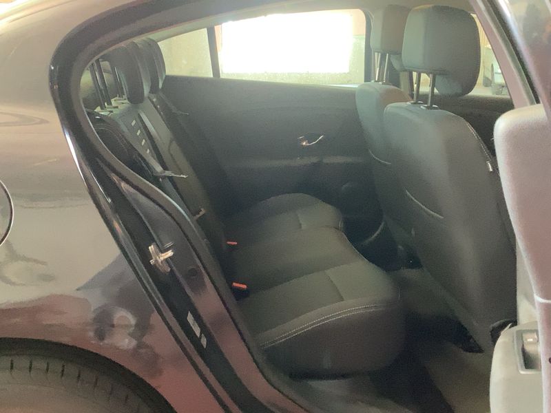 Renault Fluence 1.5 dCi Dynamique — zdjęcie 14