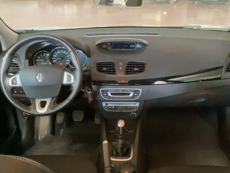 Renault Fluence 1.5 dCi Dynamique — zdjęcie 12