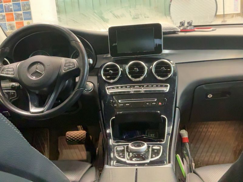 Mercedes-Benz GLC-Klasse GLC 220 4Matic — zdjęcie 12