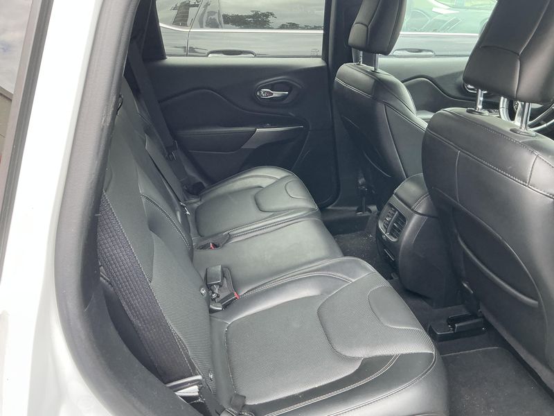 Jeep Cherokee 2.2 M-Jet Limited 4x4 — zdjęcie 14