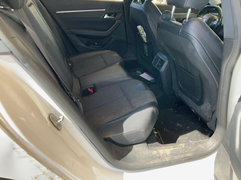 Peugeot 508 2.0 Blue-HDi Allure — zdjęcie 14
