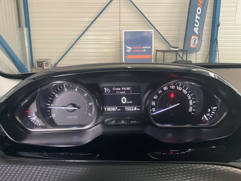 Peugeot 2008 1.2 VTi Allure 2015 – снимка 4