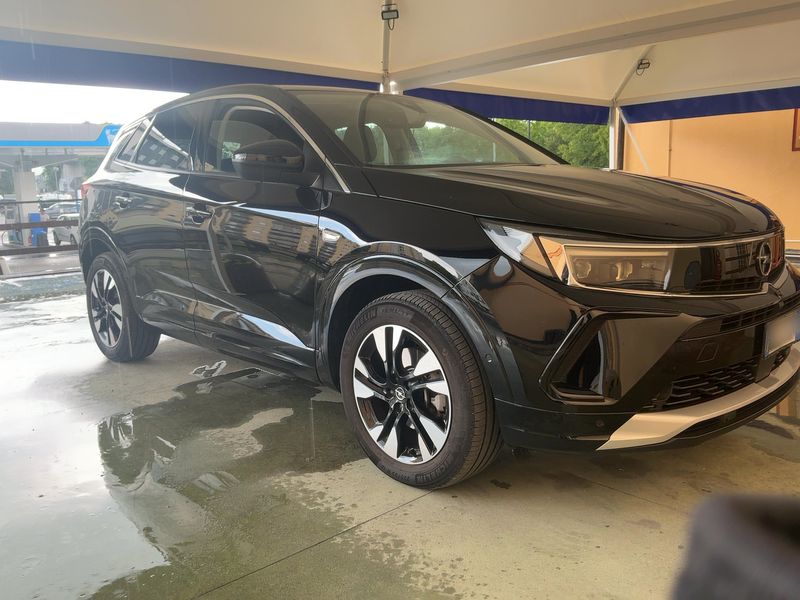 Opel Grandland X 1.2 Turbo Business Elegance — zdjęcie 8