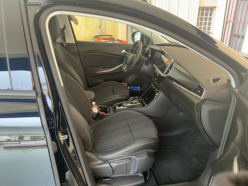 Opel Grandland X 1.2 Turbo Business Elegance — zdjęcie 11