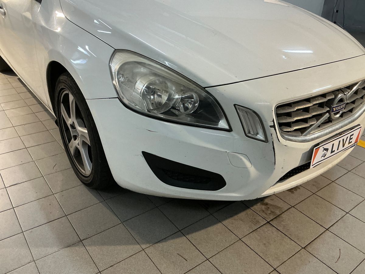 Volvo V60 2013 — photo 46