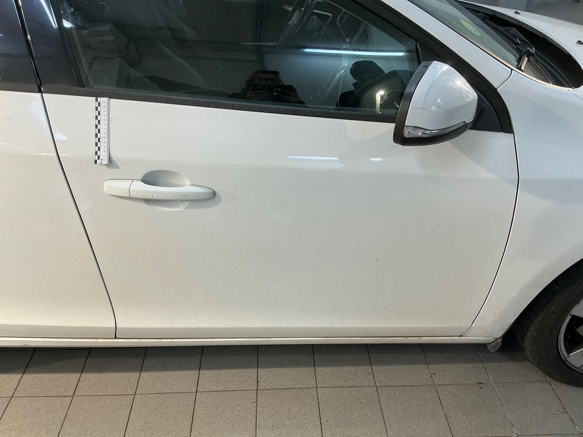 Volvo V60 2013 — photo 31
