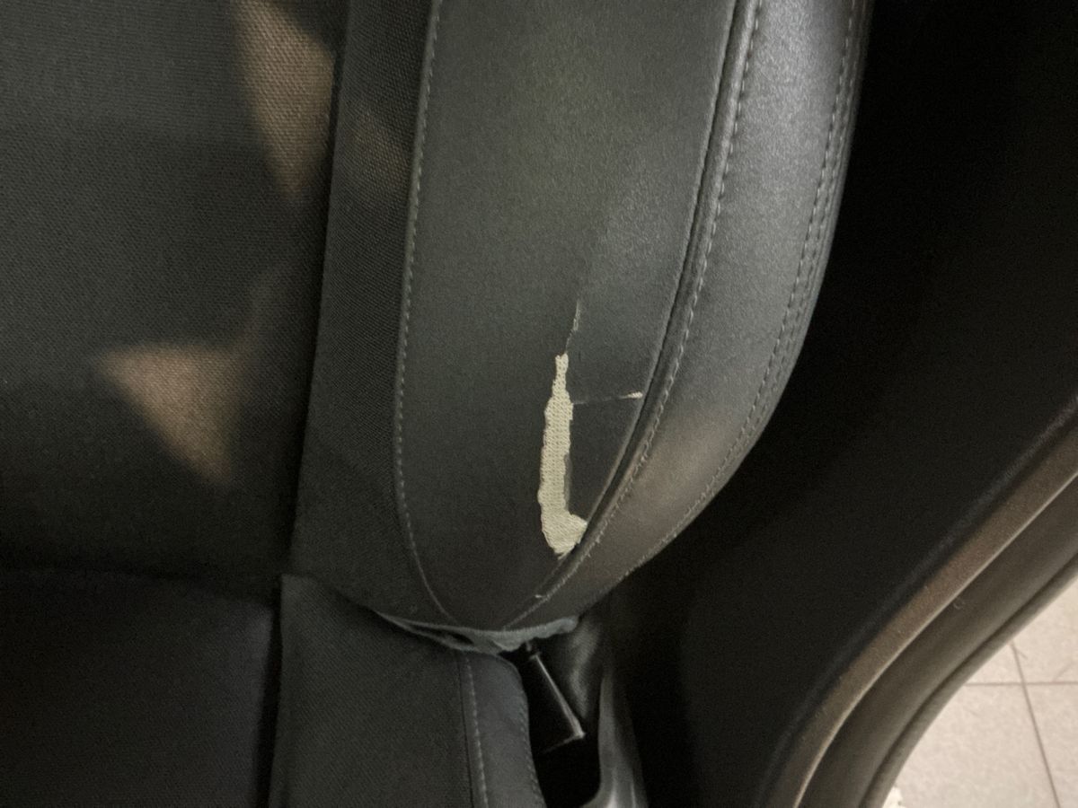 Volvo V60 2013 — photo 38