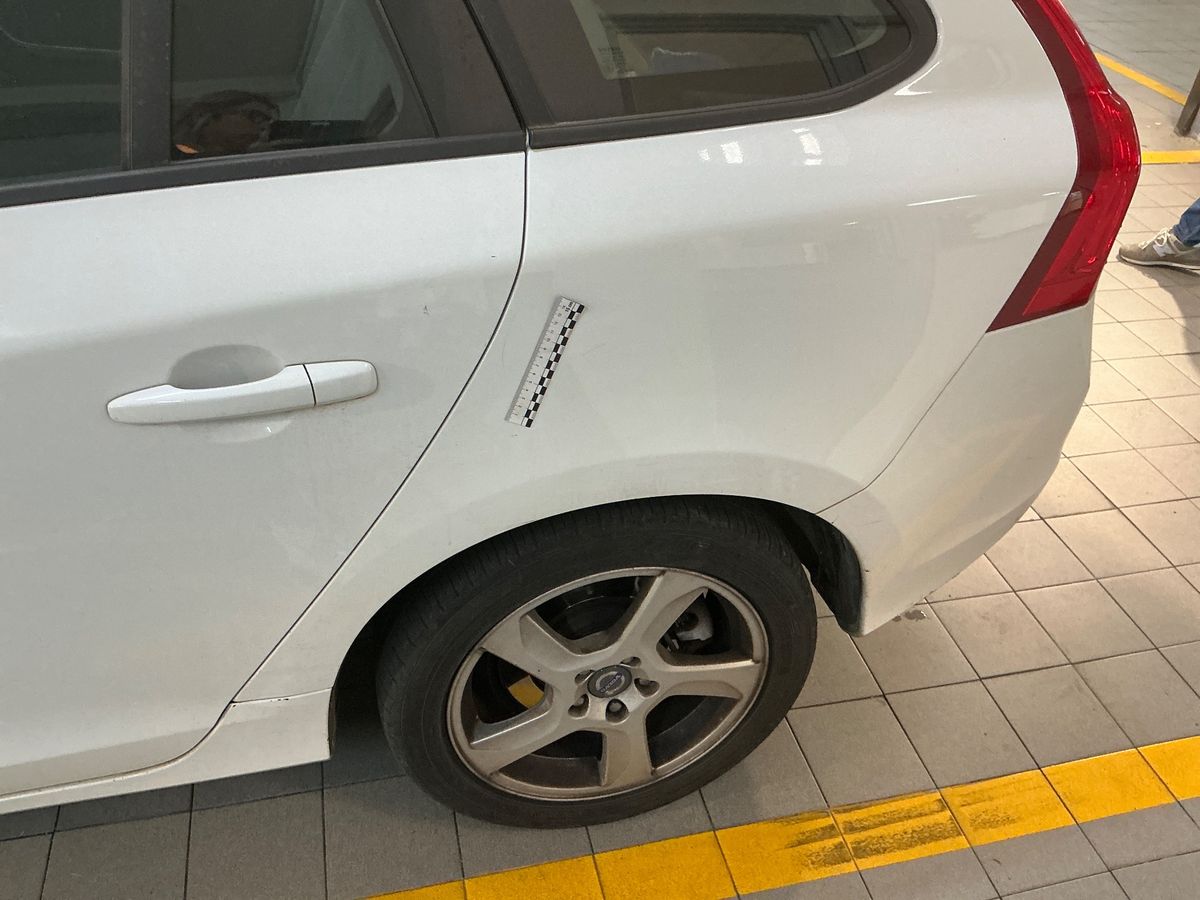 Volvo V60 2013 — photo 41