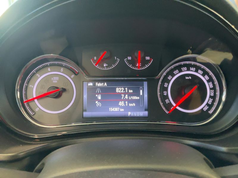 Opel Insignia Sports Tourer 2.0 CDTI Innovation — zdjęcie 13