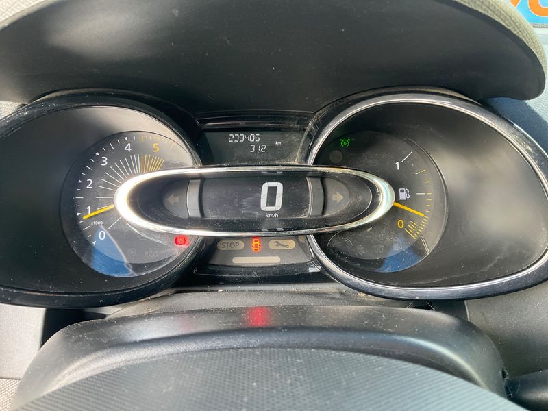 Renault Clio 1.5 dCi Air — zdjęcie 4