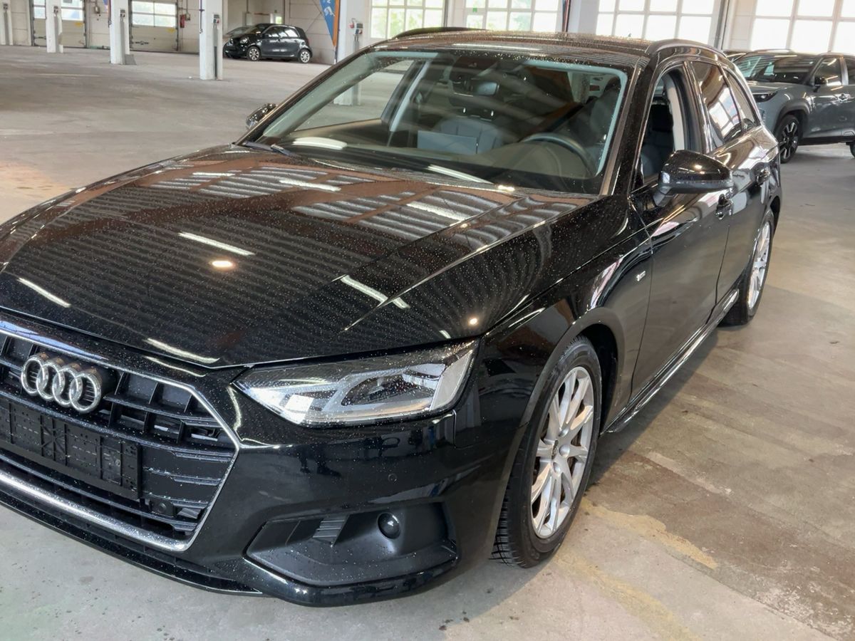 Audi A4 2023 — photo 1