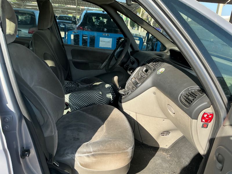Citroen Xsara Picasso 2.0 HDi SX — zdjęcie 3