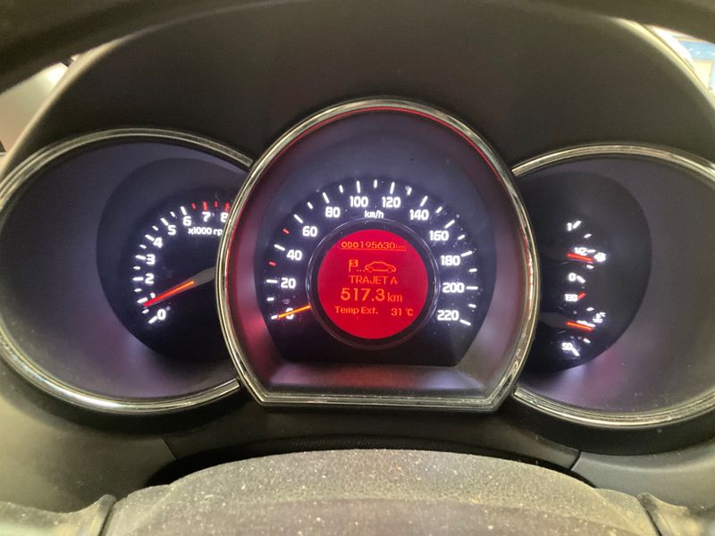 Kia Rio 1.4 Spirit — zdjęcie 4