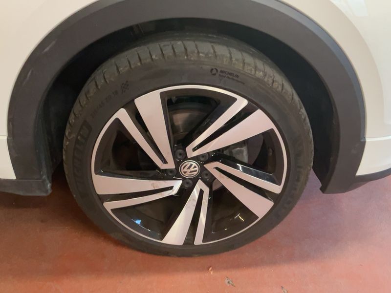 Volkswagen T-Cross 1.0 TSI R-Line 2019 – снимка 11