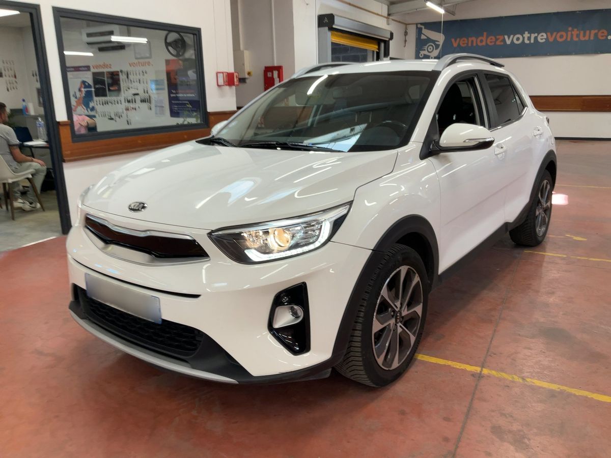 Kia Stonic 2020 — photo 1
