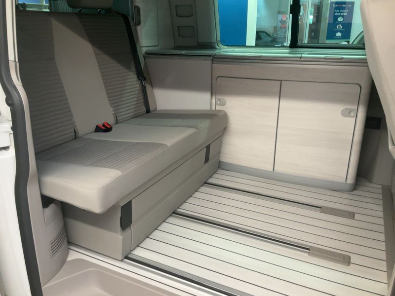 Volkswagen T6 California 2.0 TDI Ocean Edition — zdjęcie 14