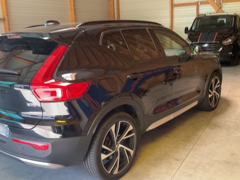 Volvo XC40 1.5 T5 Plug-in Hybrid R-Design 2WD — zdjęcie 6