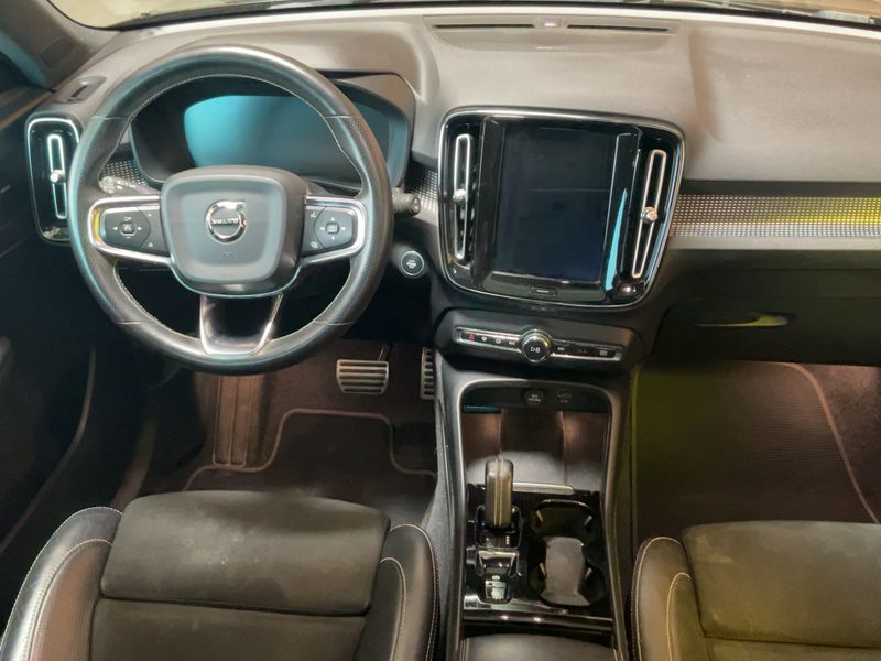 Volvo XC40 1.5 T5 Plug-in Hybrid R-Design 2WD — zdjęcie 12