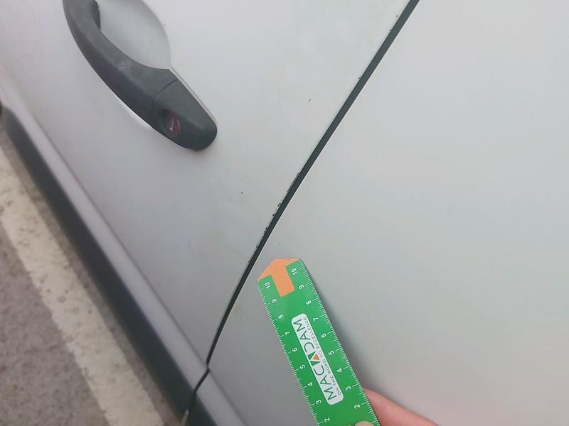 Peugeot Partner 1.2 PureTech Premium L1 2021 – снимка 21