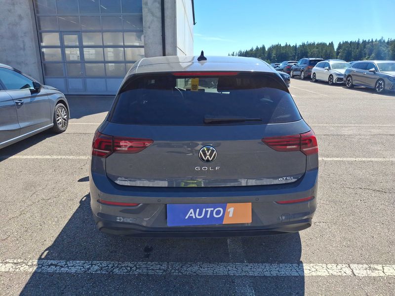 Volkswagen Golf VIII 1.5 eTSI Life — zdjęcie 4
