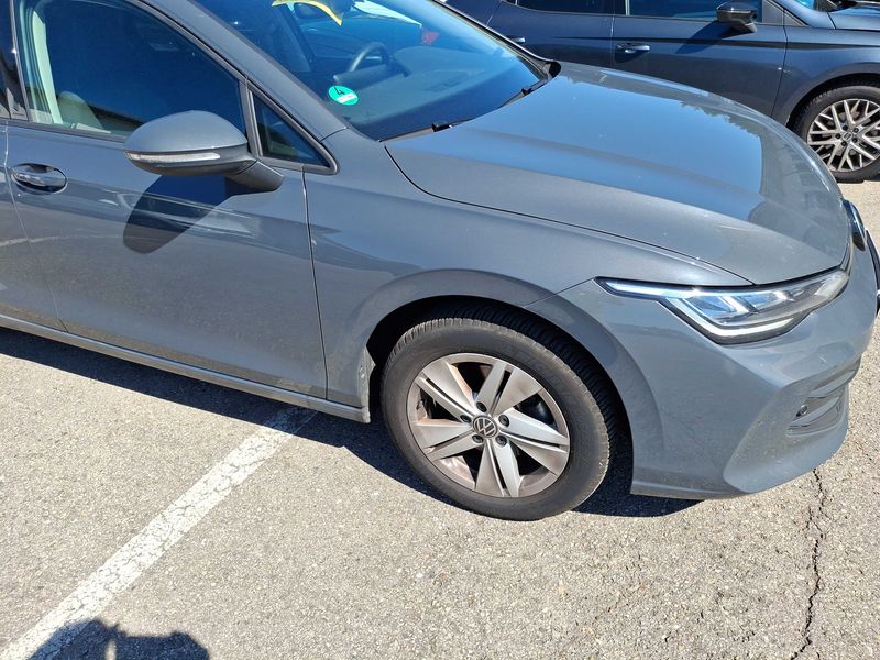 Volkswagen Golf VIII 1.5 eTSI Life — zdjęcie 6