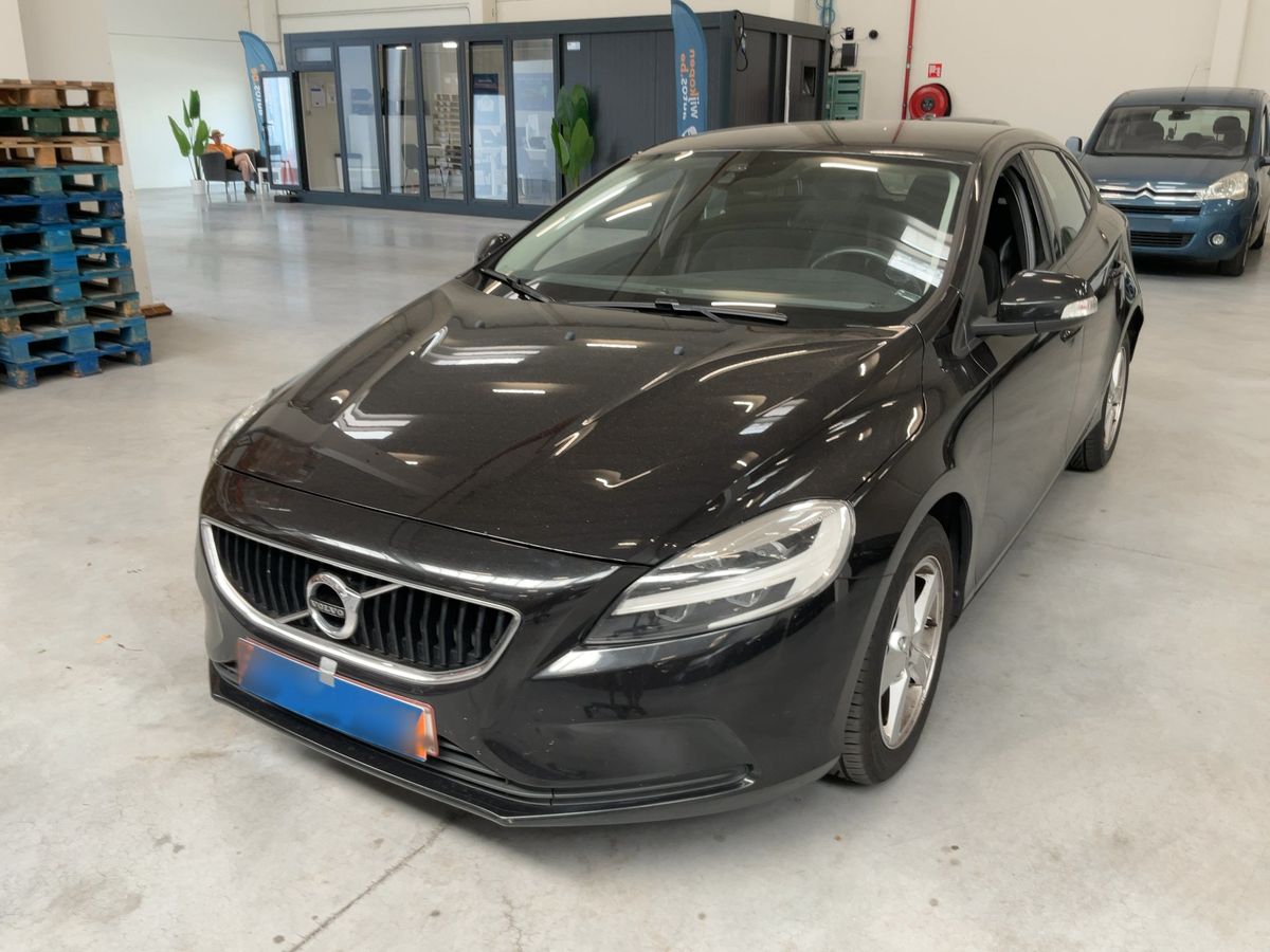 Volvo V40 2018