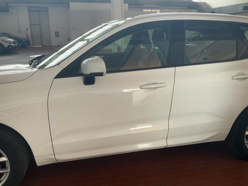 Volvo XC60 2.0 D4 Business AWD 2018 – снимка 4