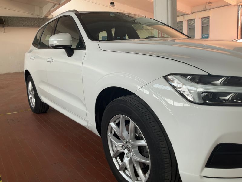 Volvo XC60 2.0 D4 Business AWD 2018 – снимка 12