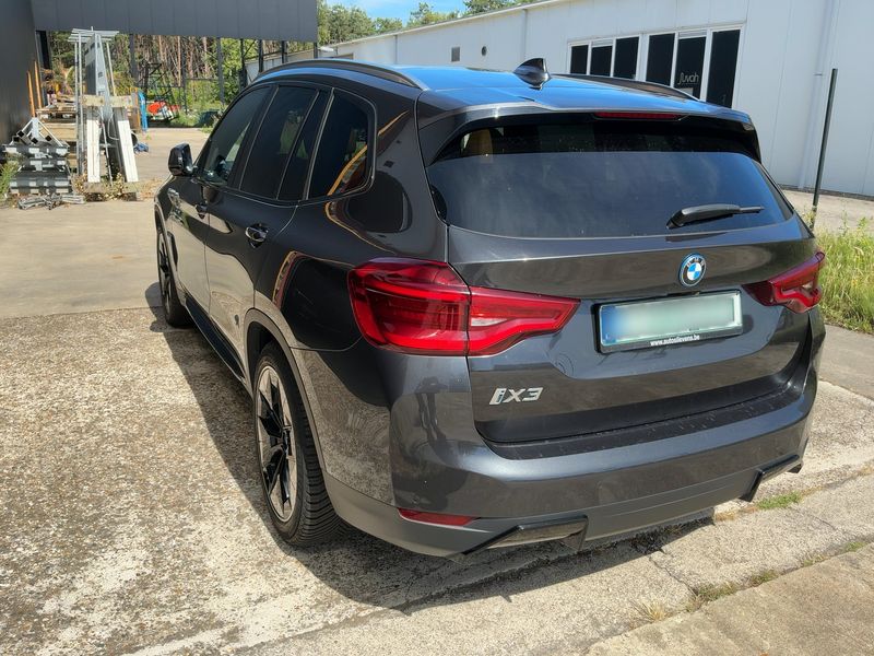 BMW iX3 electric drive 210 kW Impressive — zdjęcie 3