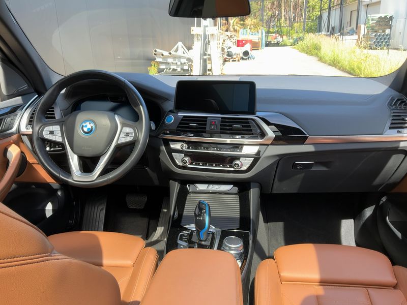 BMW iX3 electric drive 210 kW Impressive — zdjęcie 12