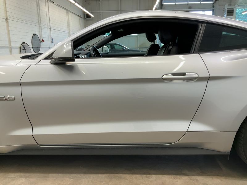 Ford Mustang 5.0 Ti-VCT V8 GT — zdjęcie 4